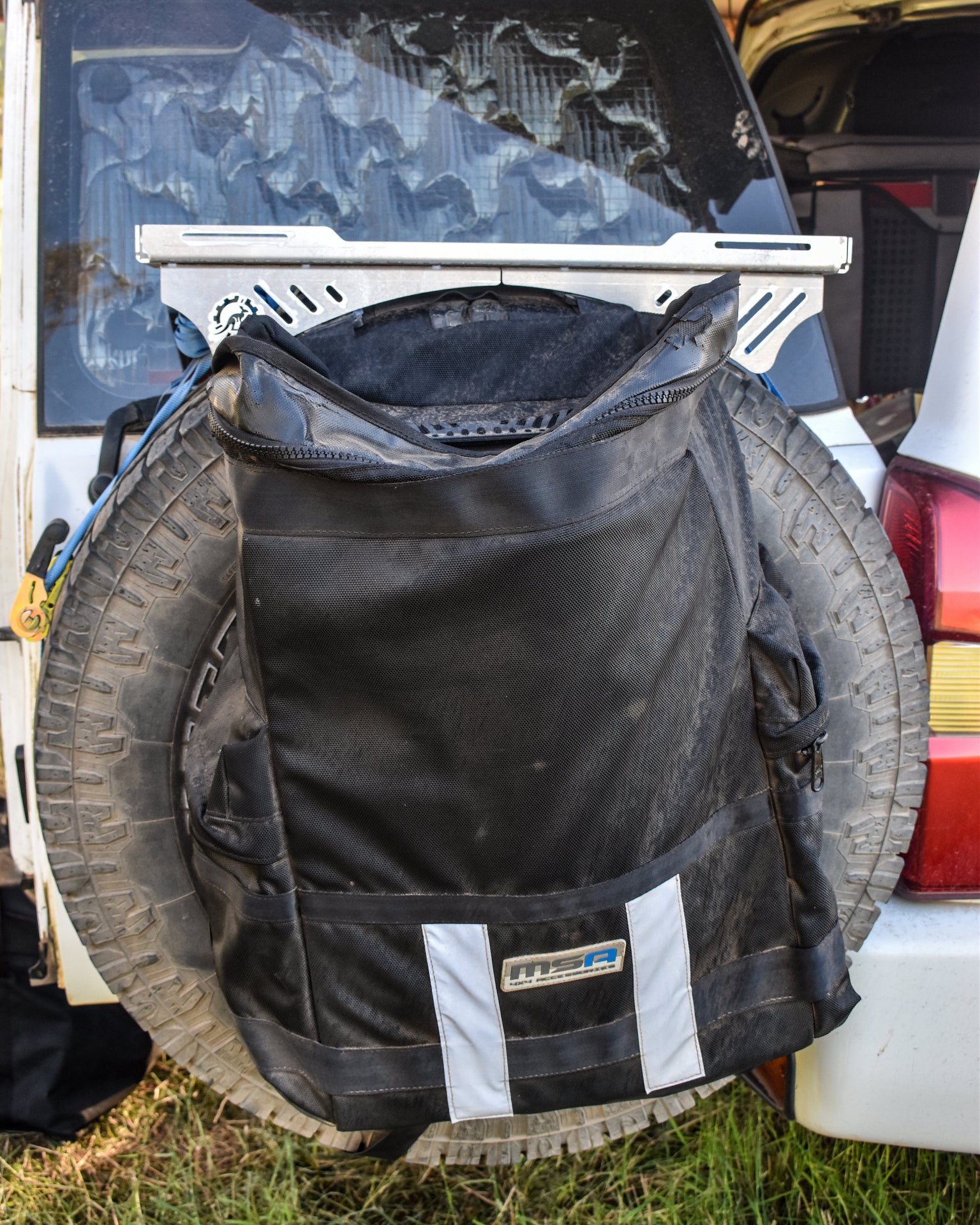 Aluminium Storage Rack for Spare Tyre with Bag